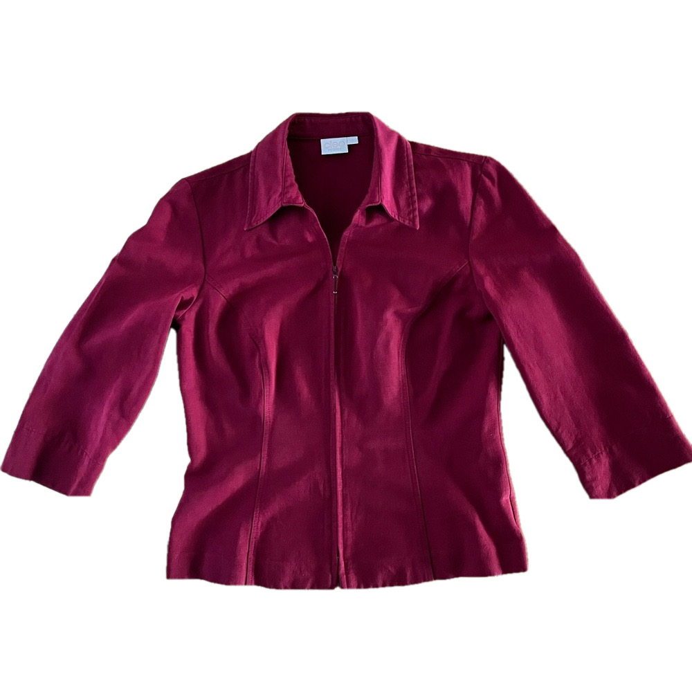 Cleo Petites tailored burgundy shirt/jacket with three quarter sleeves, size 2